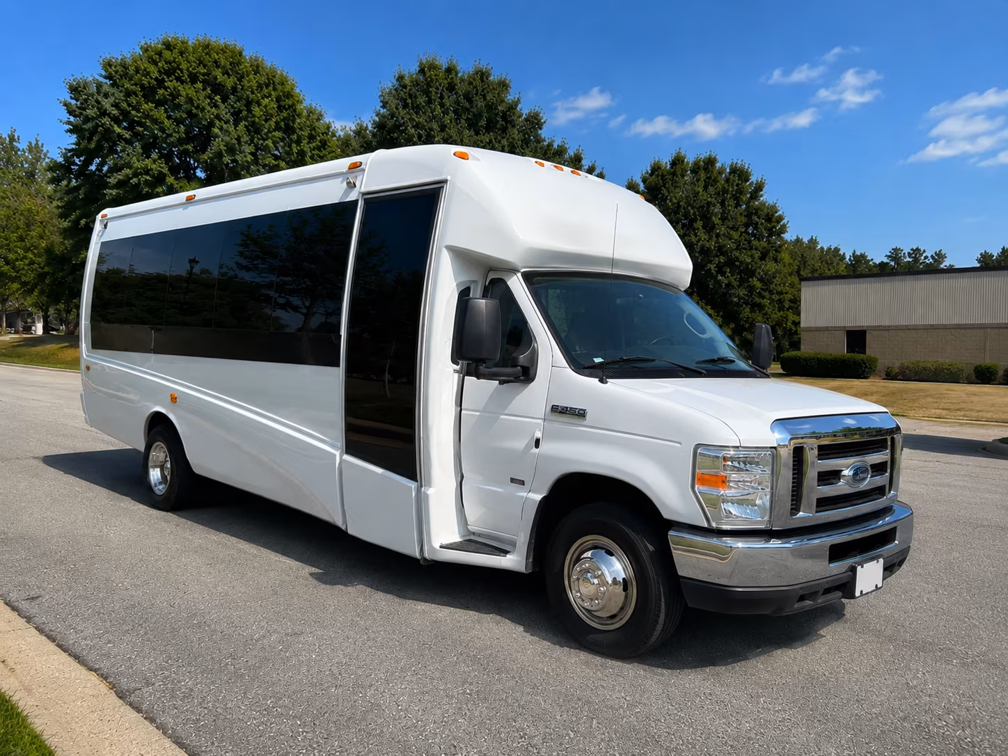 concert bus rentals for bands performers and touring groups in jacksonville