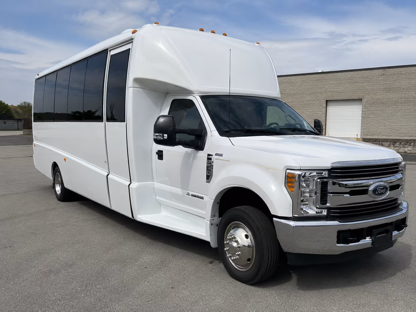 school field trip and group tour buses in jacksonville