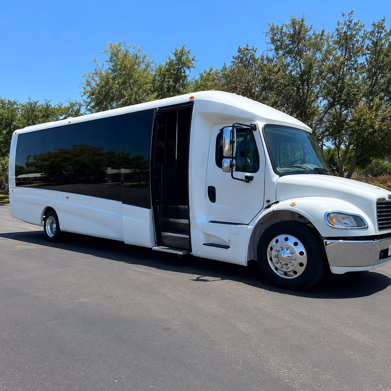 sprinter vans and minibuses for executive transportation around jacksonville